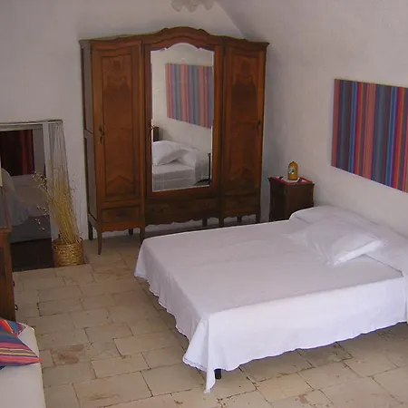 Masseria Capo Rosso *